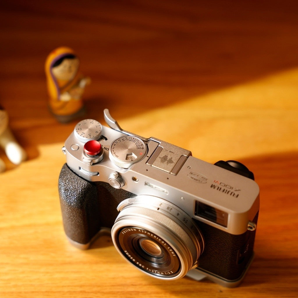 SmallRig 4566 Thumb Grip for FUJIFILM X100VI X100V Silver｜Hot Shoe Mounted Ergonomic Grip