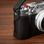 SmallRig 4700 Leather Half Case Kit for FUJIFILM X100VI Black with PU Shoulder Strap